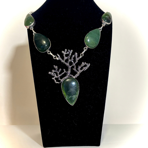 Nephrite Jade 925 Silver Plated Gemstone Necklace 18" Long NWT - Picture 4 of 4